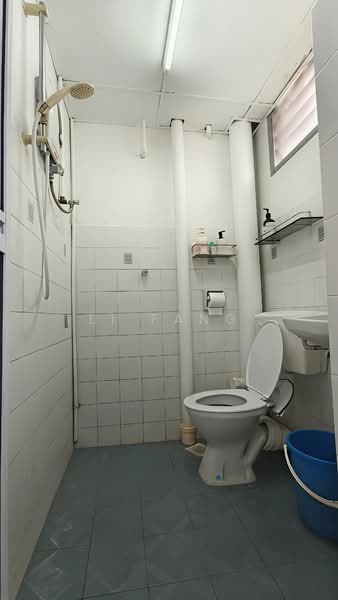 Pangsapuri untuk Dijual di Taman Seri Sari (Sunshine Garden) - Li Fang - Bathroom - PropertyGuru.com.my