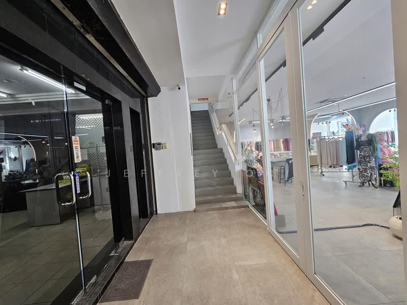Warehouse for Rent in Taman Shamelin Perkasa (Cheras) - Jeffrey Ooi - Entrance - PropertyGuru.com.my