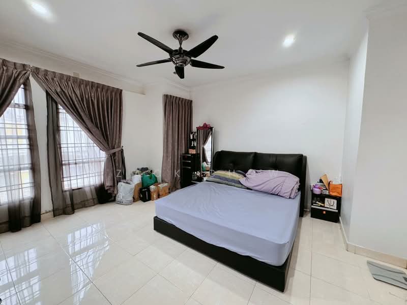2-storey Terraced House for Sale in Austin Perdana (Tebrau) - Zack Chow - Bedroom - PropertyGuru.com.my