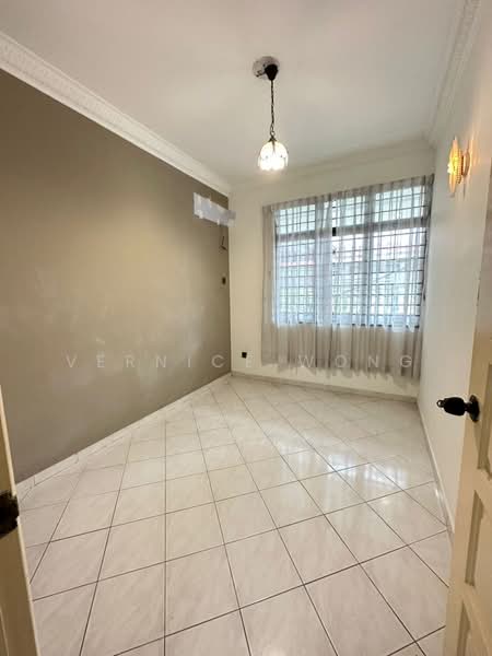 Rumah Berkembar untuk Dijual di Taman Molek (Johor Bahru) - Vernice Wong - PropertyGuru.com.my