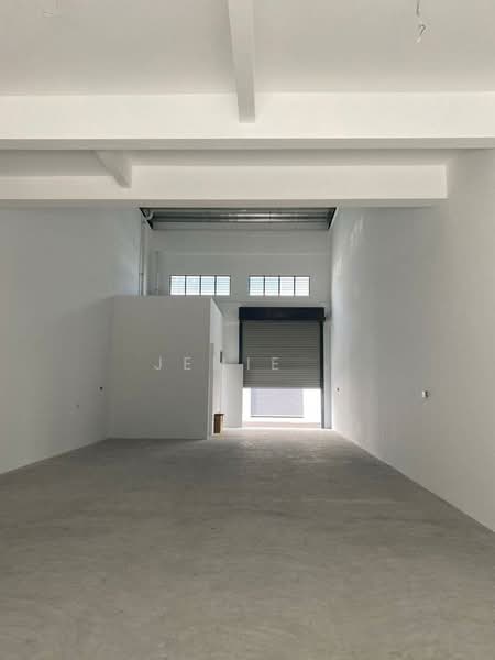 Factory for Rent in Taman Industri Jaya (Skudai) - Jemie . - Interior - PropertyGuru.com.my