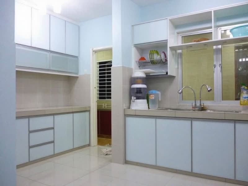 2.5-storey Terraced House for Sale in Bandar Mahkota Cheras (Cheras) - TH Lim - Kitchen - PropertyGuru.com.my