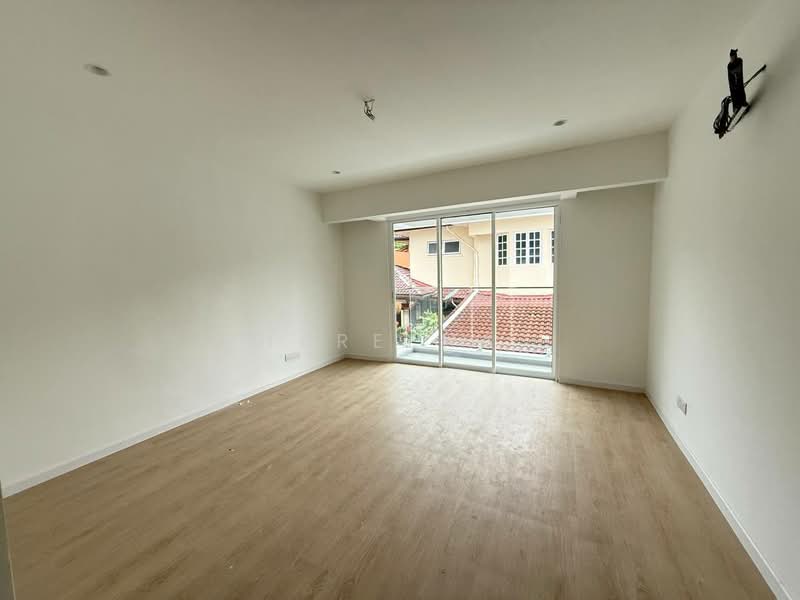 For Sale - End Lot Double Storey Semi-D at Taman Melawati KL