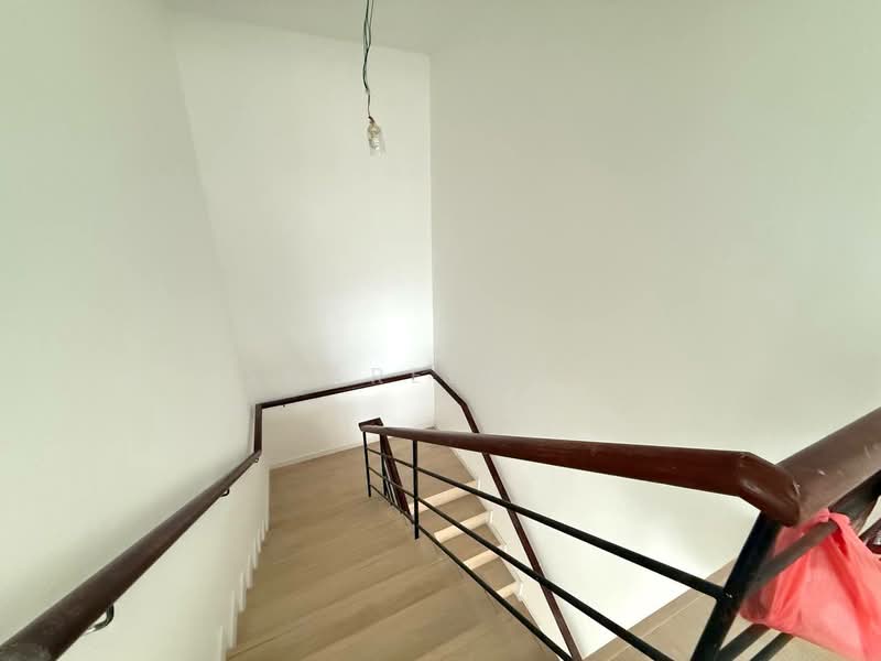 For Sale - End Lot Double Storey Semi-D at Taman Melawati KL