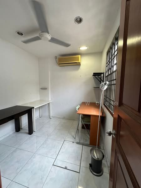 1.5-storey Terraced House for Sale in Taman Pelangi Indah (Ulu Tiram) - Vernice Wong - Study - PropertyGuru.com.my
