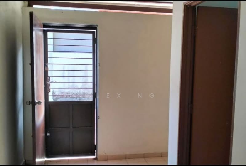Rumah Teres 2 Tingkat untuk Dijual di Taman Setia Indah (Tebrau) - Alex Ng - Entrance - PropertyGuru.com.my