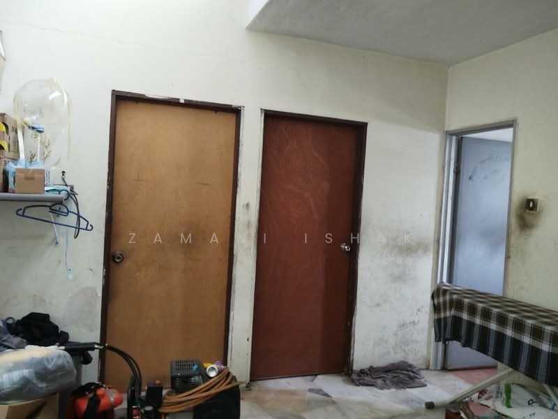 2-storey Terraced House for Sale in Taman Sentosa Perdana (Klang) - Zamani Ishak - Interior - PropertyGuru.com.my