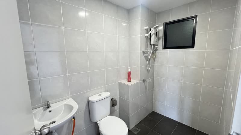 Servis Apartment untuk Disewa di Huni @ Eco Ardence - Fadhlin Wahid - Bathroom - PropertyGuru.com.my