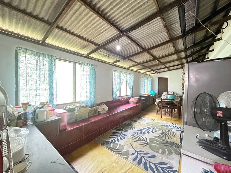 Bungalow for Sale in Bandar Baru Bukit Beruntung (Serendah) - Azmi . - Kitchen - PropertyGuru.com.my