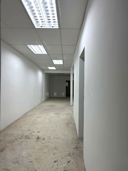 Shop for Rent in Cheras (Kuala Lumpur) - Terry Yee - Corridor - PropertyGuru.com.my