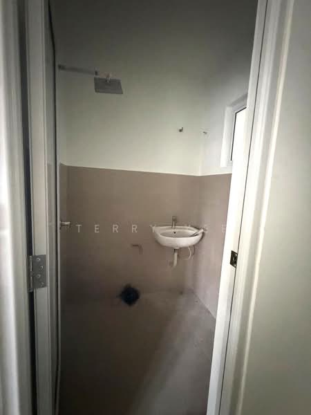 Shop for Rent in Cheras (Kuala Lumpur) - Terry Yee - Bathroom - PropertyGuru.com.my