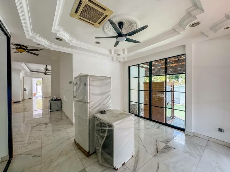 Bungalow for Sale in Ara Damansara (Selangor) - Fauzi Abdullah - Living Room - PropertyGuru.com.my