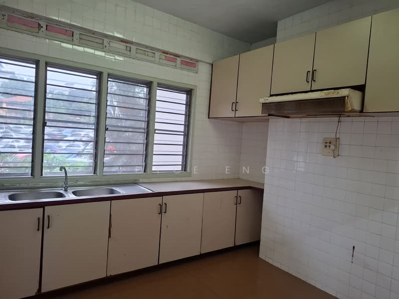 Kondominium untuk Dijual di Indera Putra Courts - Joyce Eng - Kitchen - PropertyGuru.com.my