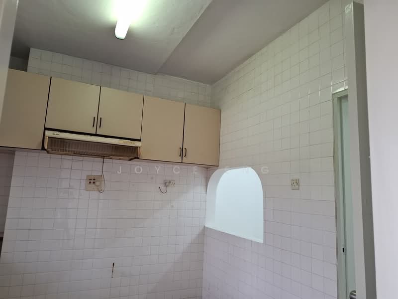 Kondominium untuk Dijual di Indera Putra Courts - Joyce Eng - Kitchen - PropertyGuru.com.my