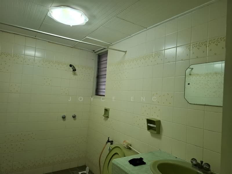 Kondominium untuk Dijual di Indera Putra Courts - Joyce Eng - Bathroom - PropertyGuru.com.my