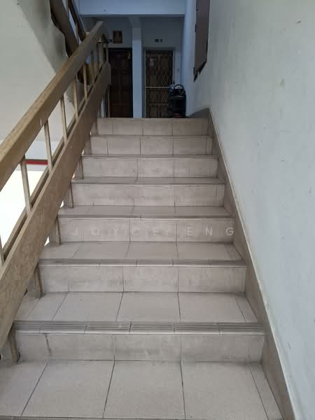 Kondominium untuk Dijual di Indera Putra Courts - Joyce Eng - Corridor - PropertyGuru.com.my