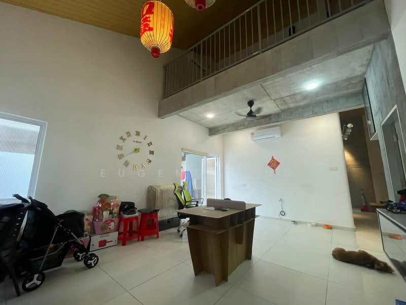 Rumah Teres 1.5 Tingkat untuk Dijual di Taman Free School (Jelutong) - Eugene Tung - Living Room - PropertyGuru.com.my