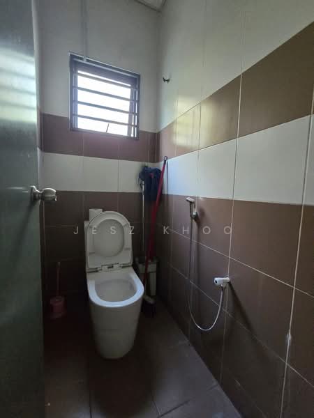 Shop for Rent in Bukit Jalil (Kuala Lumpur) - JESZ KHOO - Bathroom - PropertyGuru.com.my