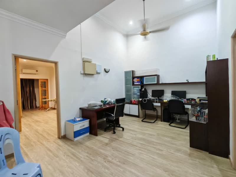 Rumah Teres 2 Tingkat untuk Disewa di Permas Jaya (Johor) - Jessy Koh - Study - PropertyGuru.com.my