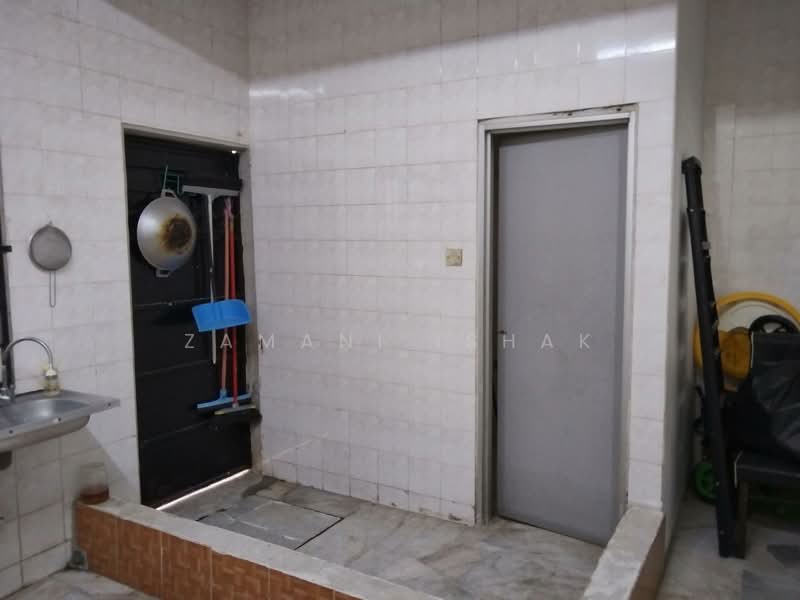 2-storey Terraced House for Sale in Taman Sentosa Perdana (Klang) - Zamani Ishak - Interior - PropertyGuru.com.my