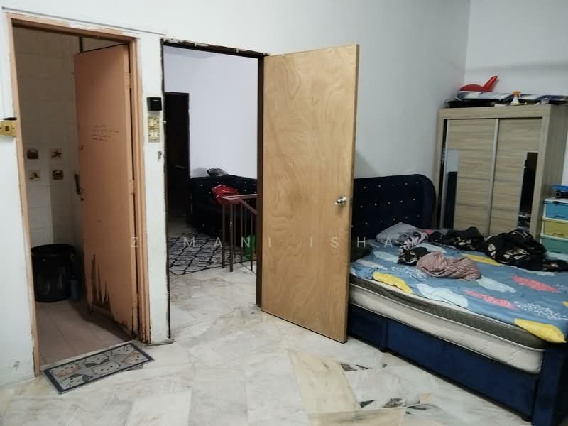 2-storey Terraced House for Sale in Taman Sentosa Perdana (Klang) - Zamani Ishak - Bedroom - PropertyGuru.com.my