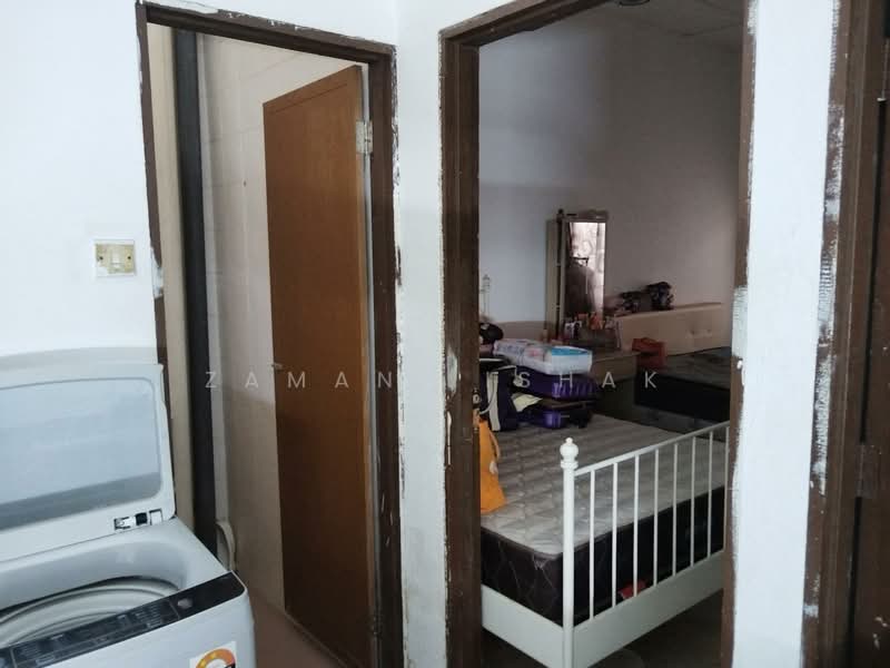 2-storey Terraced House for Sale in Taman Sentosa Perdana (Klang) - Zamani Ishak - Bedroom - PropertyGuru.com.my
