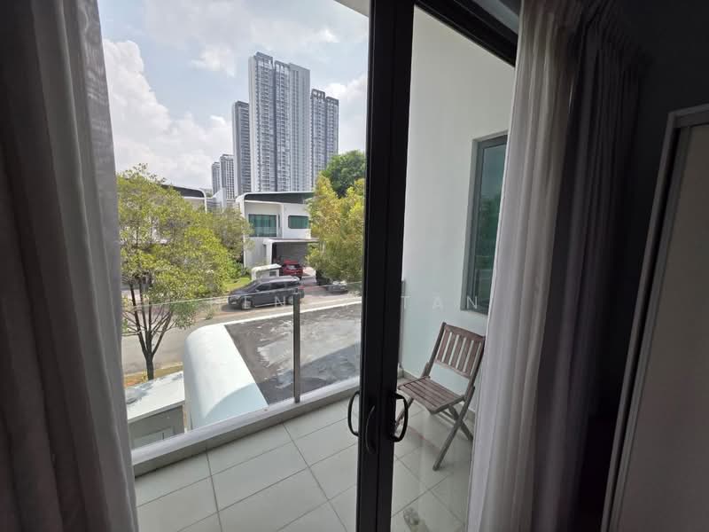Semi-Detached House for Sale in Cyberjaya (Selangor) - Hendy Tan - Balcony - PropertyGuru.com.my