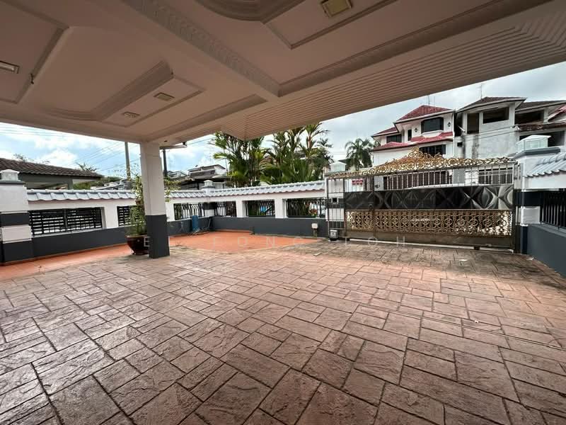 Semi-Detached House for Sale in Taman Pelangi (Johor Bahru) - Ee Fong Toh - Exterior - PropertyGuru.com.my
