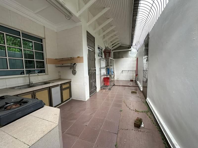 Semi-Detached House for Sale in Taman Pelangi (Johor Bahru) - Ee Fong Toh - Kitchen - PropertyGuru.com.my