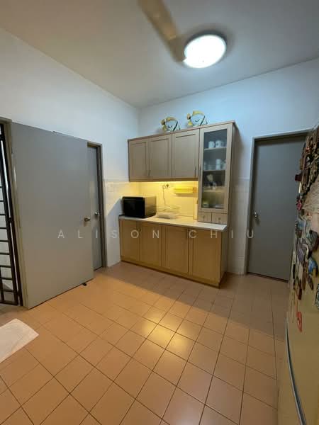 Rumah Teres 2 Tingkat untuk Dijual di Saujana Damansara (Damansara Damai) - Alison Chiu - Kitchen - PropertyGuru.com.my