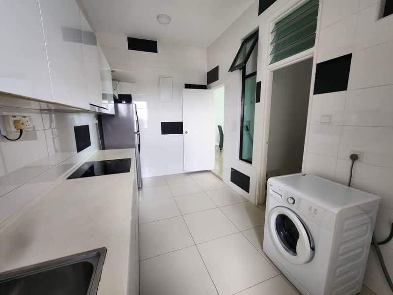 Service Residence for Rent at D'Summit Residences - Jyez Lee - Kitchen - PropertyGuru.com.my