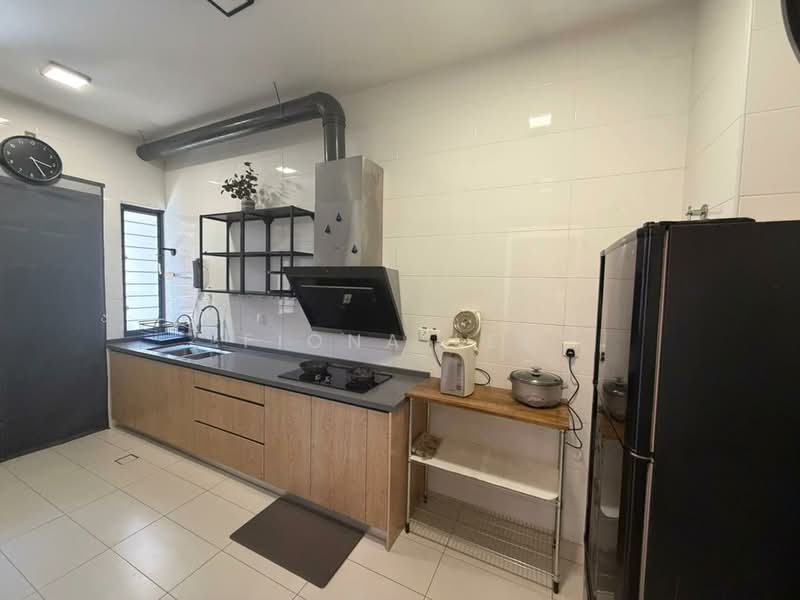 Rumah Berkembar untuk Disewa di Telok Panglima Garang (Selangor) - Fiona Lee - Kitchen - PropertyGuru.com.my