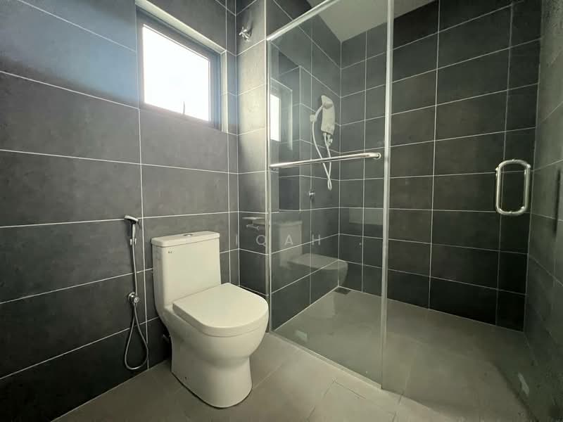 Rumah Teres 2 Tingkat untuk Dijual di Cyberjaya (Selangor) - Afiqah . - Bathroom - PropertyGuru.com.my