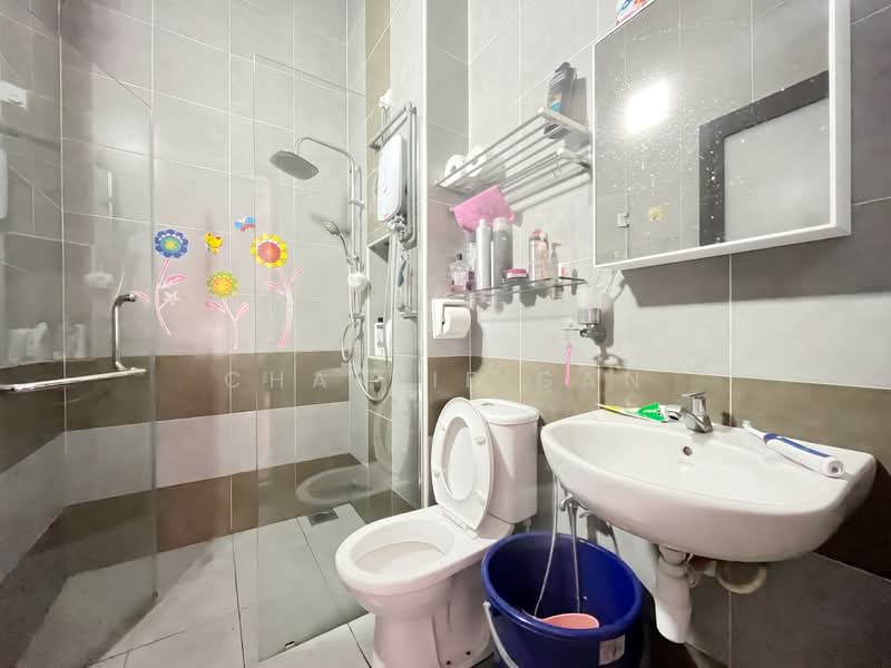 Semi-Detached House for Sale in Kapar (Selangor) - Charlie Gan - Bathroom - PropertyGuru.com.my