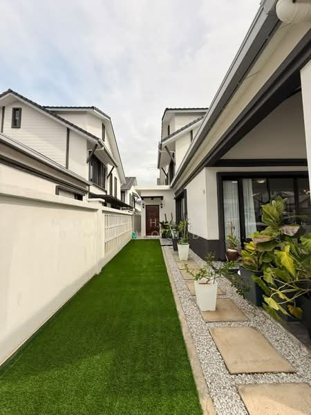 Semi-Detached House for Sale in Shah Alam (Selangor) - Mohd Hazlan bin Mohd Sopi - PropertyGuru.com.my