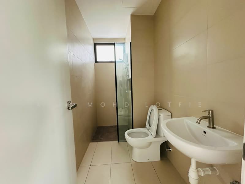 Condominium for Sale at Trinity Wellnessa - Atie Mohd Lotfie - Bathroom - PropertyGuru.com.my
