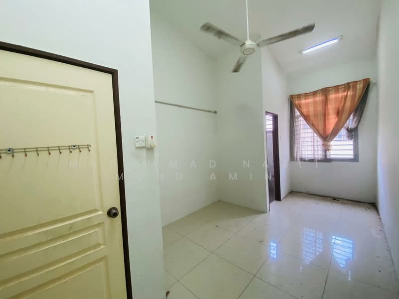 2-storey Terraced House for Sale in Perdana College Heights (Mantin) - Muhammad Nazli Mohd Amin - Interior - PropertyGuru.com.my