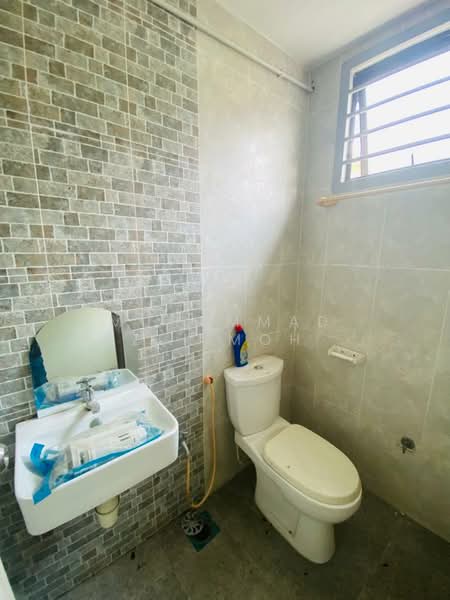 2-storey Terraced House for Sale in Perdana College Heights (Mantin) - Muhammad Nazli Mohd Amin - Bathroom - PropertyGuru.com.my