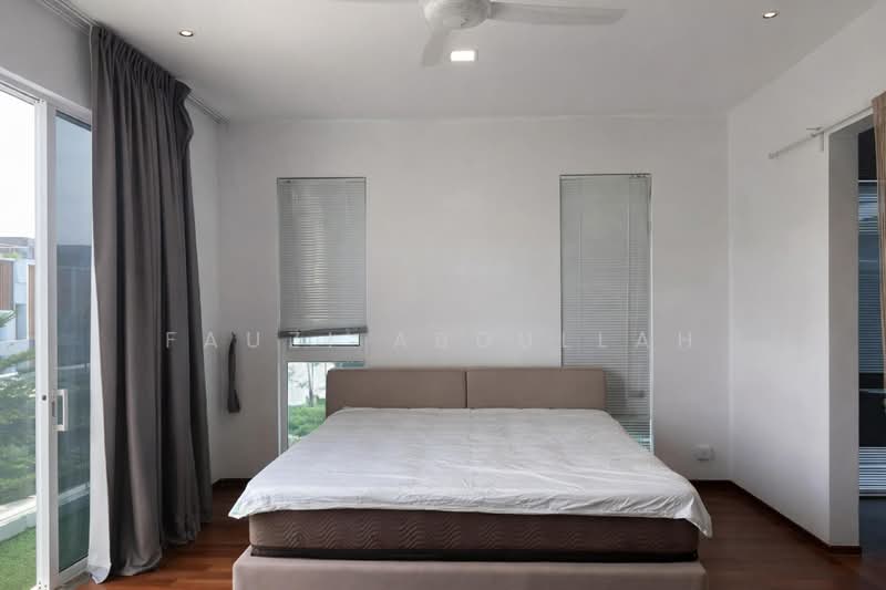 Bungalow for Sale in Lakefront Villa (Cyberjaya) - Fauzi Abdullah - Bedroom - PropertyGuru.com.my