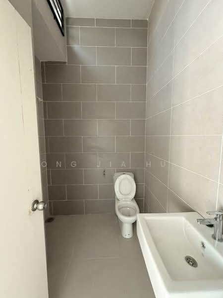2-storey Terraced House for Sale in Bandar Sri Sendayan (Negeri Sembilan) - Ong Jia Hui - Bathroom - PropertyGuru.com.my