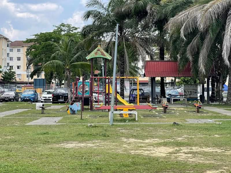 Apartment for Sale at Pangsapuri Flora II - Hairi Halim - PropertyGuru.com.my