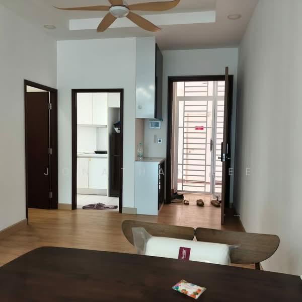 Service Residence for Sale at Paragon Residences @ Straits View - Jonathan Lee - Living Room - PropertyGuru.com.my