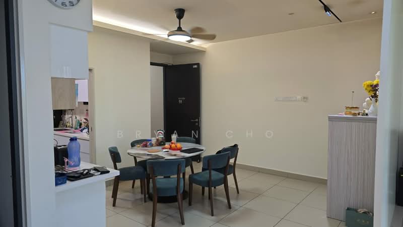 Service Residence for Sale at Verde - Bryan Cho - Dining Room - PropertyGuru.com.my