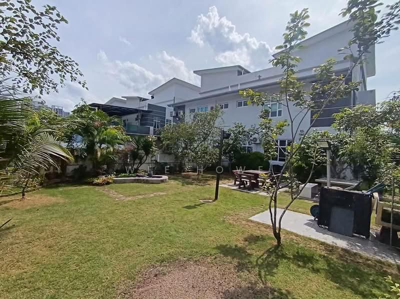 Semi-Detached House for Sale in Mutiara Rini (Skudai) - Wee Howe - Exterior - PropertyGuru.com.my