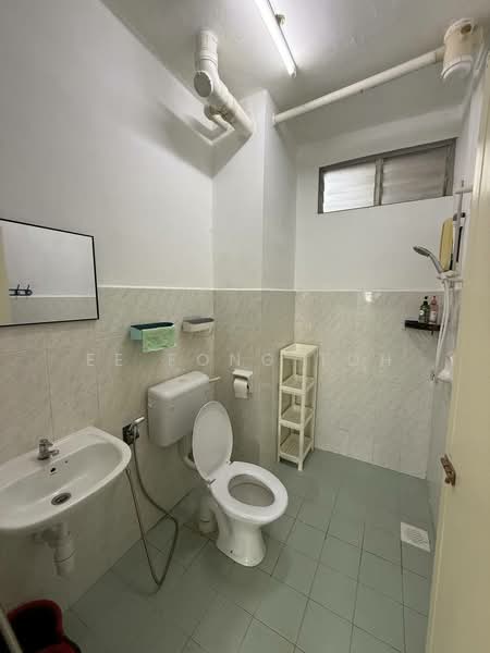 Pangsapuri untuk Dijual di Idaman Senibong - Ee Fong Toh - Bathroom - PropertyGuru.com.my