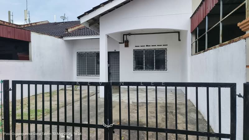 Rumah Teres 1 Tingkat untuk Dijual di Taman Kota Masai (Pasir Gudang) - Kevin Lee - Exterior - PropertyGuru.com.my