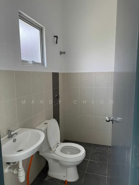 2-storey Terraced House for Rent in Taman Scientex Rawang (Rawang) - Mandy Cheow - Bathroom - PropertyGuru.com.my