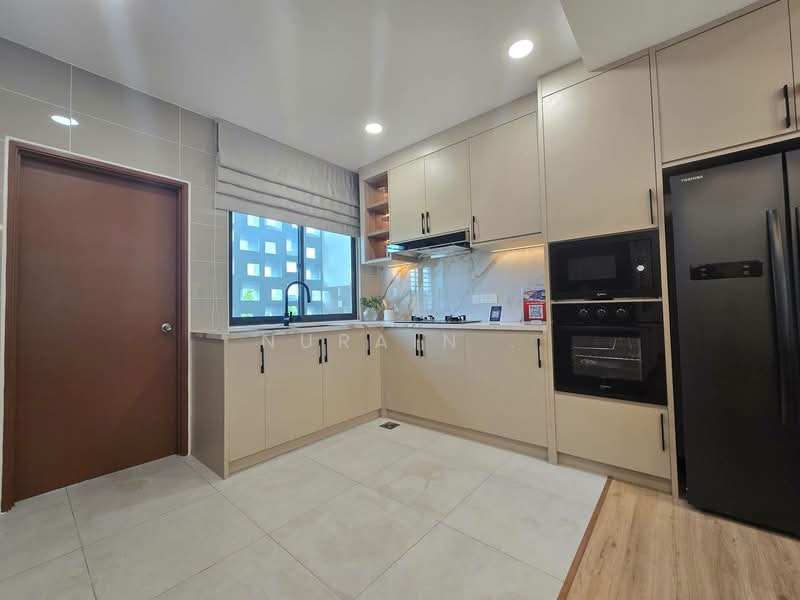 Townhouse for Sale in Cyberjaya (Selangor) - Nurain . - Kitchen - PropertyGuru.com.my