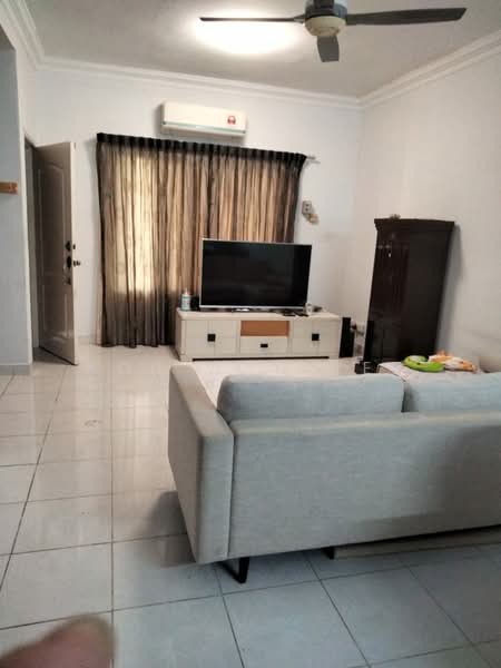 Rumah Teres 2 Tingkat untuk Dijual di Bukit Rahman Putra (Sungai Buloh) - Kok Wah Yee - Living Room - PropertyGuru.com.my