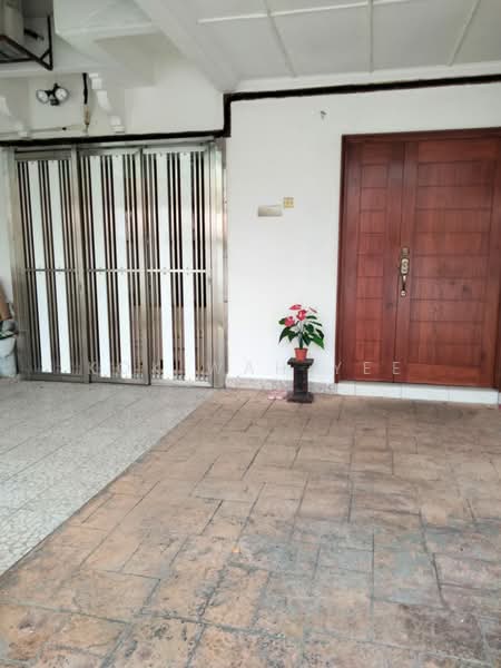 Rumah Teres 2 Tingkat untuk Dijual di Bukit Rahman Putra (Sungai Buloh) - Kok Wah Yee - Exterior - PropertyGuru.com.my